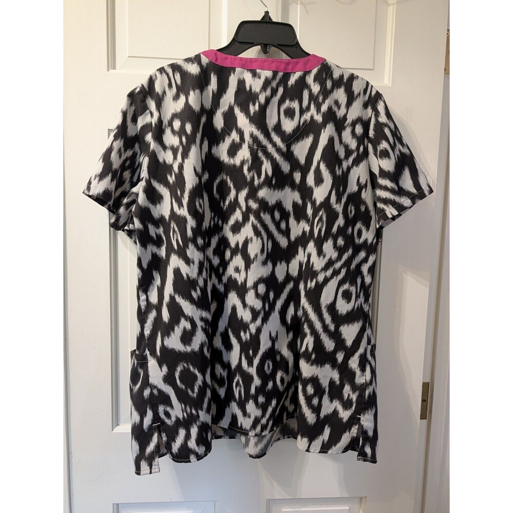 Healing Hands Purple Label Scrub Top Womens S Black White Ikat Pink Trim - Picture 7 of 10